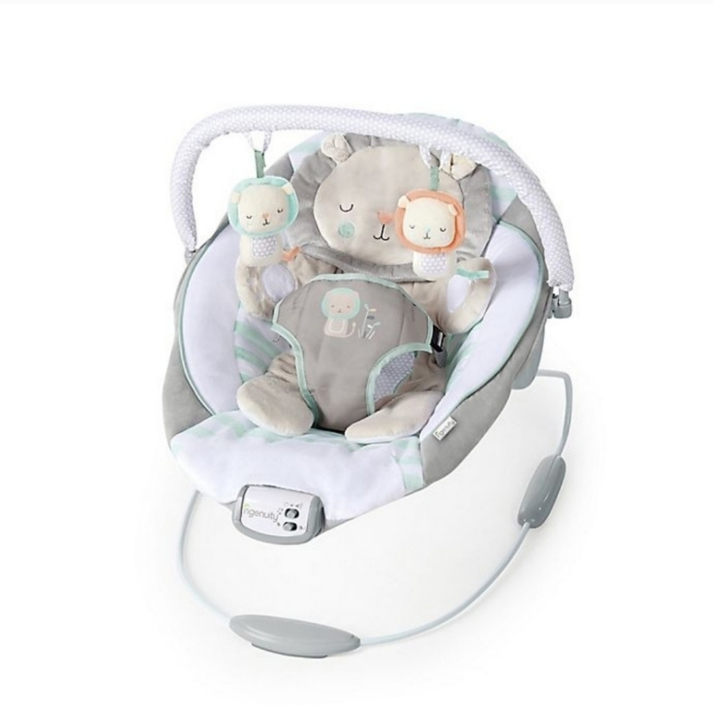 Cradling Bouncer Seat with Vibration and Melodies- Landry the Lion